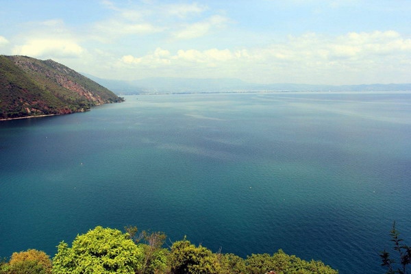 中石油天津大廈項(xiàng)目采用上海松夏彈簧減震器